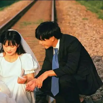  ins情侣头像乍见之欢不如久处不厌