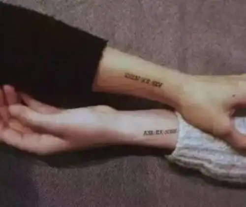  纹情侣纹身的都给我注意了