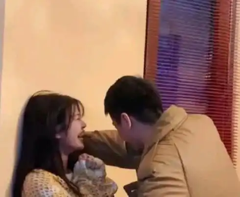  朱亚文光头像葛优陈晓陈妍希太甜了张杰晒新年的22个愿望