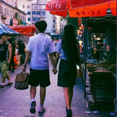  背影情头一男一女两张超级隐蔽的情侣头像一对