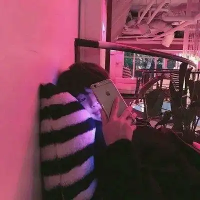  男生夜店霸气头像社会人有纹身