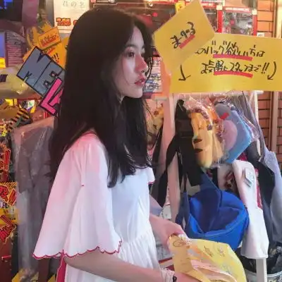  2019好看新款微信头像女生,好看真的有用