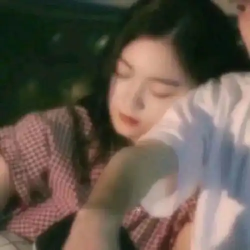  情侣头像我的冷漠里藏着一半害羞一半自卑