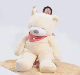  求一张女孩抱熊的头像,小熊是灰色的