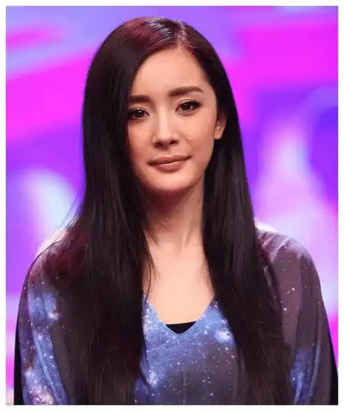  杨幂回家看女儿,小糯米问妈妈还爱爸爸吗杨幂回答让刘恺威落泪