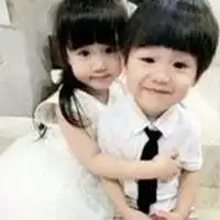  情侣头像小孩子卖萌可爱型微信头像图片大全