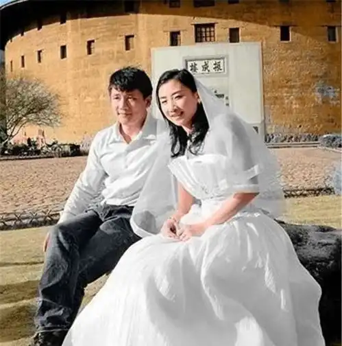 何雯娜开玩笑说要孩子跟自己姓,丈夫梁超和婆婆齐变脸