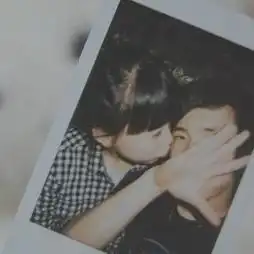  求给力qq情侣头像