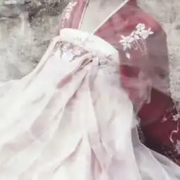 最近超火反光汉服,阳光下彩色发光仙气儿十足太美腻