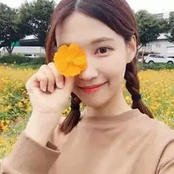  女生头像要开心,记得常微笑