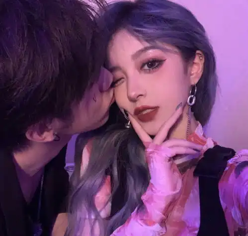  神仙情头扎心丧句接纳不了一个人,是因为忘不了另一个人