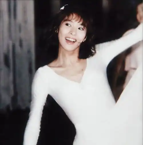  日本不老女神颜值惊艳全亚洲她60岁比我30岁还年轻