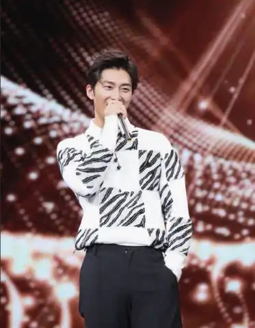  窦骁恋爱史窦骁谈过几个女朋友