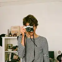  求帮我配对一个情侣头像