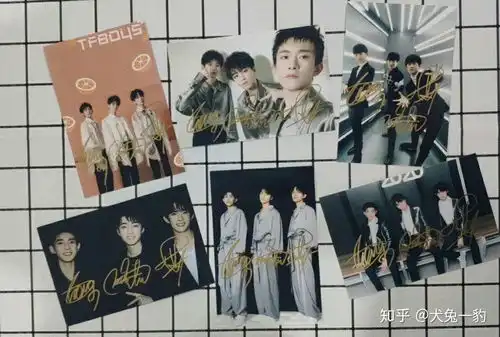  签名照双签团签签名照to签签名拍立得签名折扇签名台历签名海报团体海报全部有需要谁的带名字问