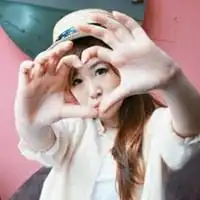  能找到这张图和这张图的另一半情侣图片吗