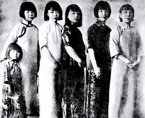  军阀杨森连娶十二个太太,命运各不相同,最后一个在他91岁时生女