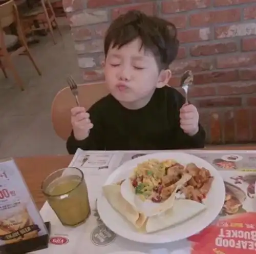  有哪些格调高不泛滥不明显的情头