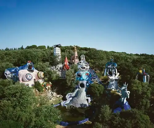  佳作赠票20世纪传奇女艺术家妮基圣法勒中国首个展,花园奇境空降北京